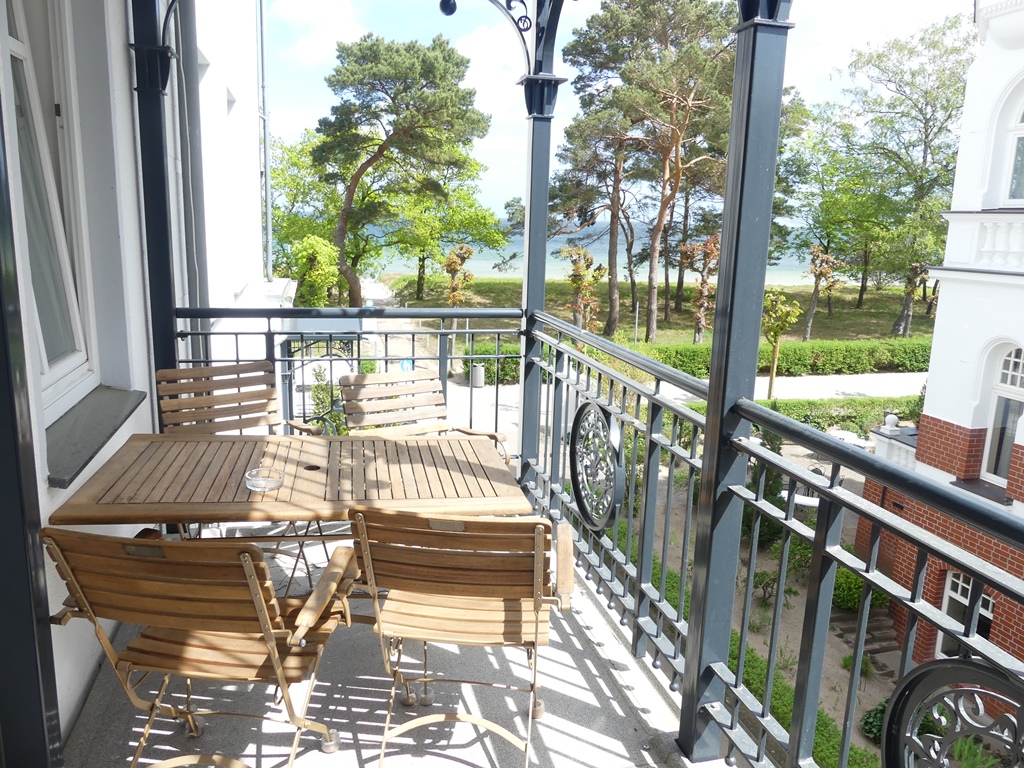 Wunderschöne Aussicht vom Balkon in Richtung Ostsee